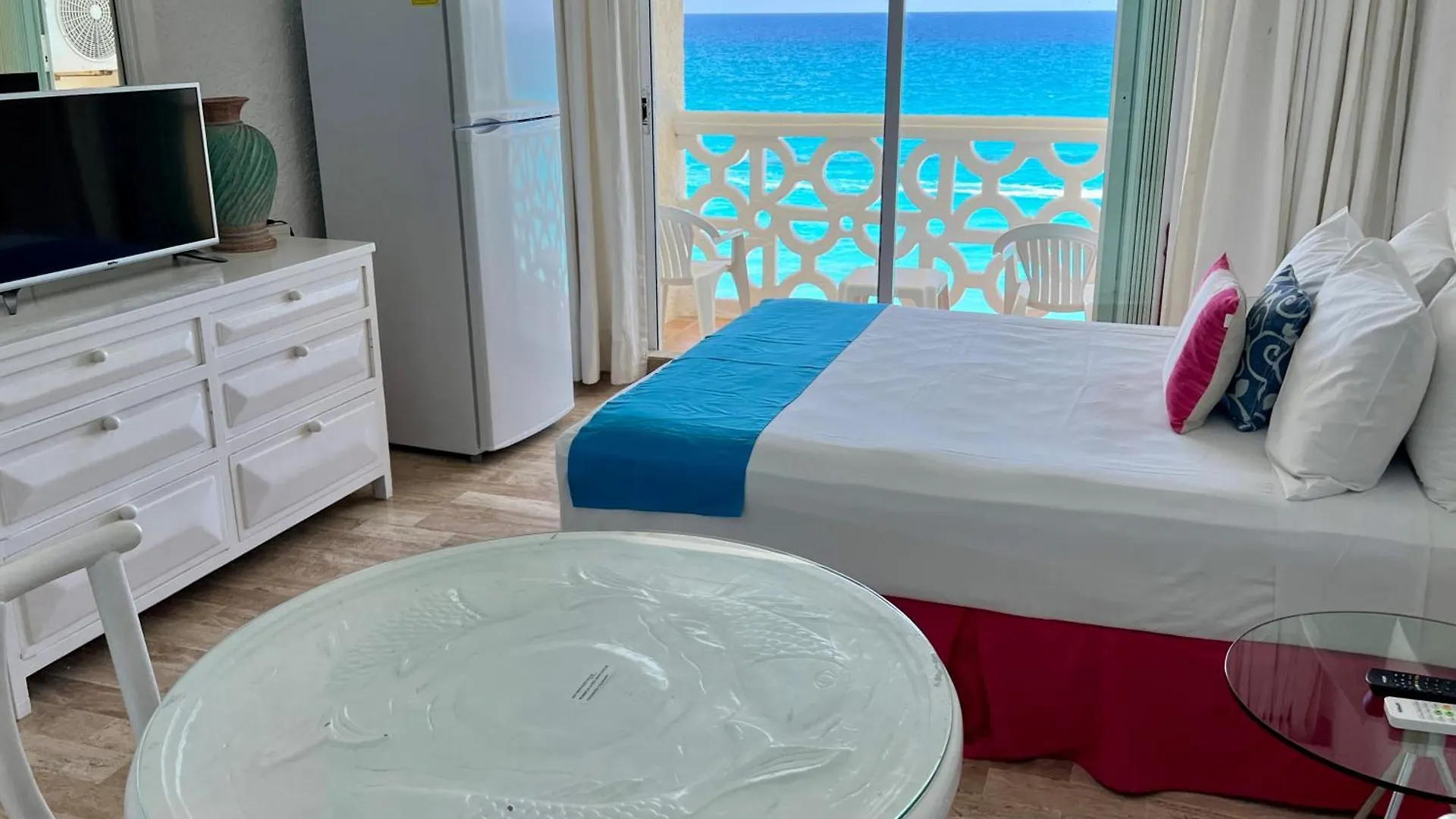 Beach And Ocean Front Apartments Cancún 0*,