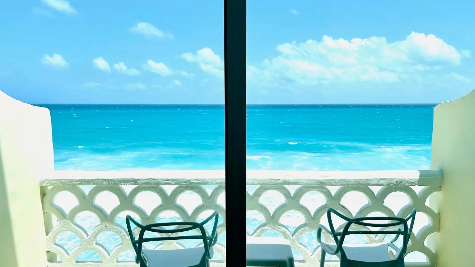 Beach And Ocean Front Apartments Cancún México