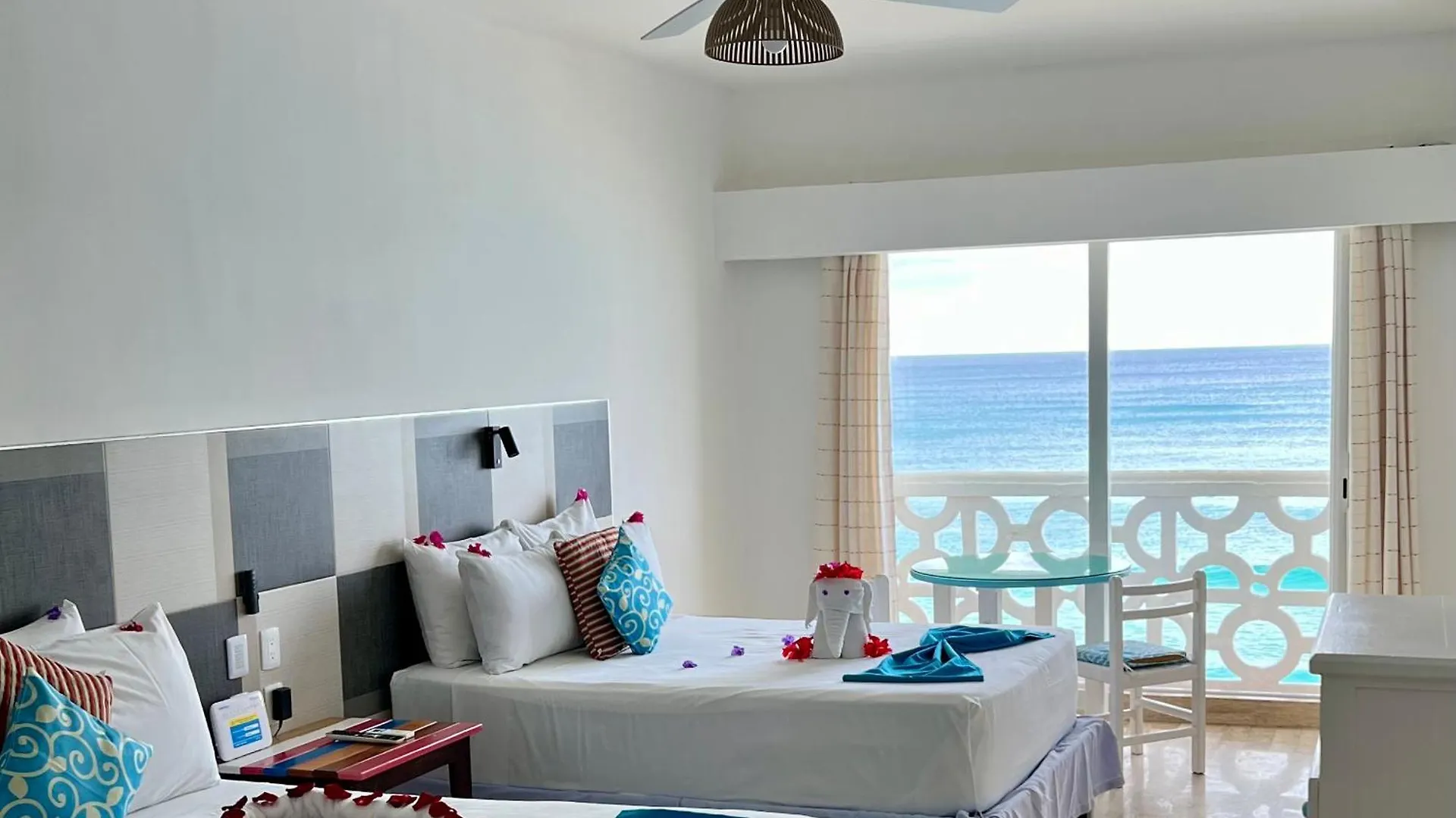 Beach And Ocean Front Apartments Cancún 0*,  México