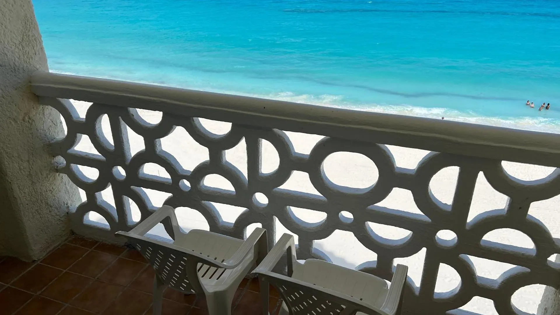Beach And Ocean Front Apartments Cancun