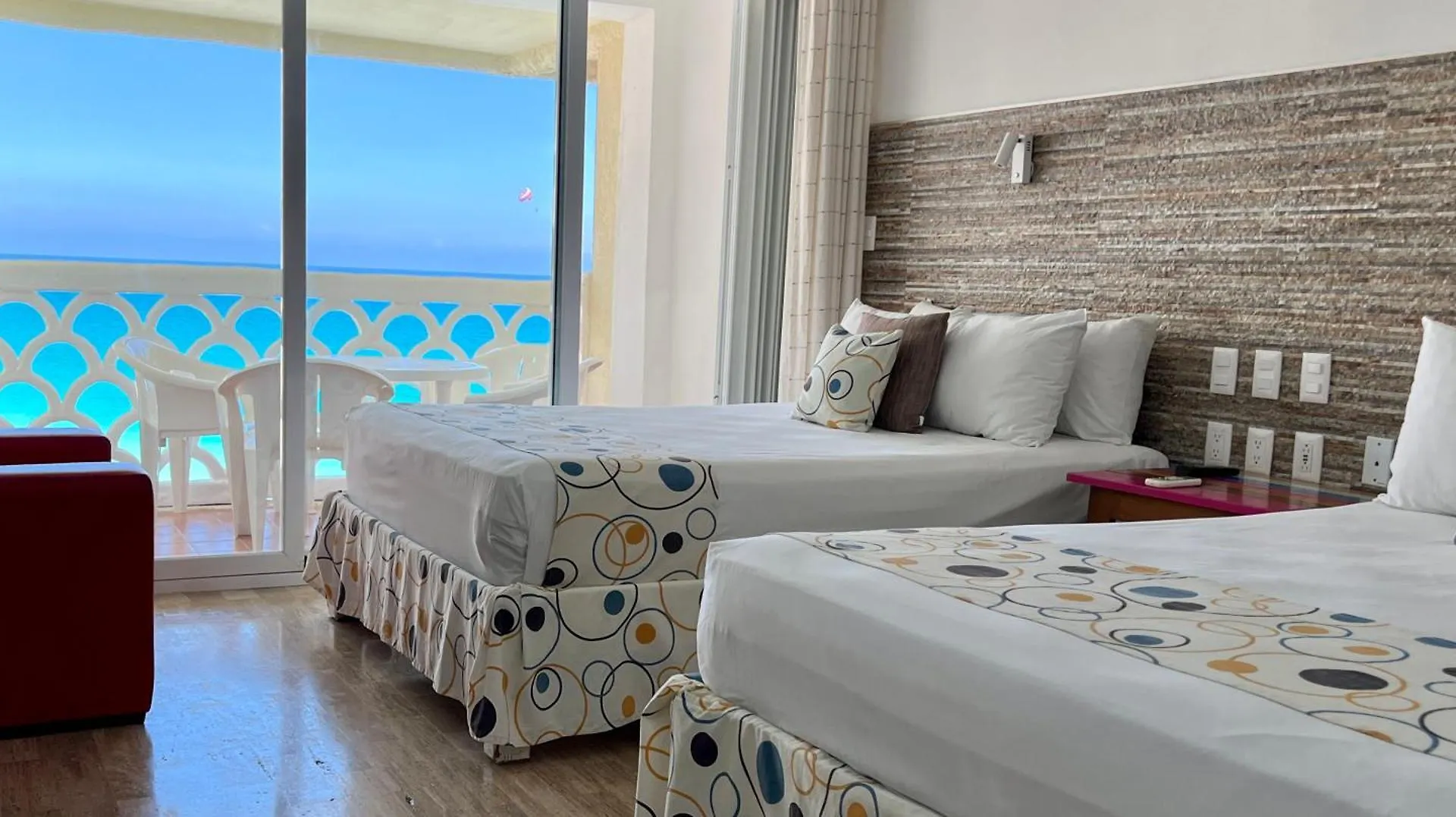 Beach And Ocean Front Apartments Cancun